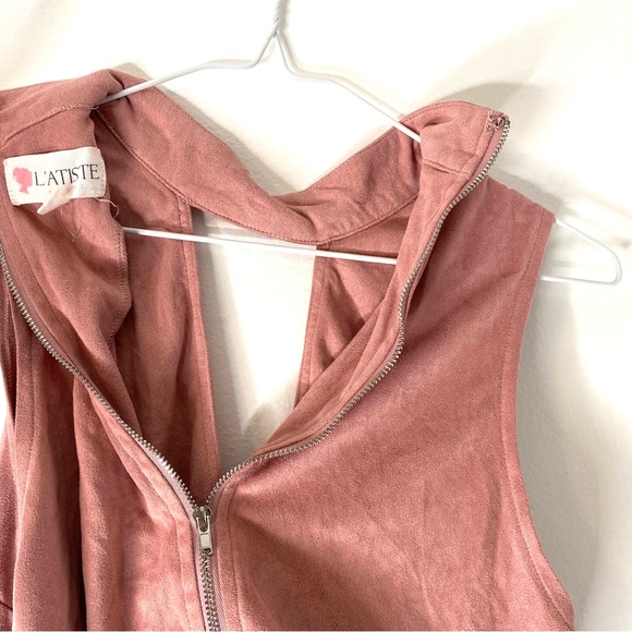 L’ATISTE Pink Faux Suede Zipper Back Crop Top - Picture 11 of 13